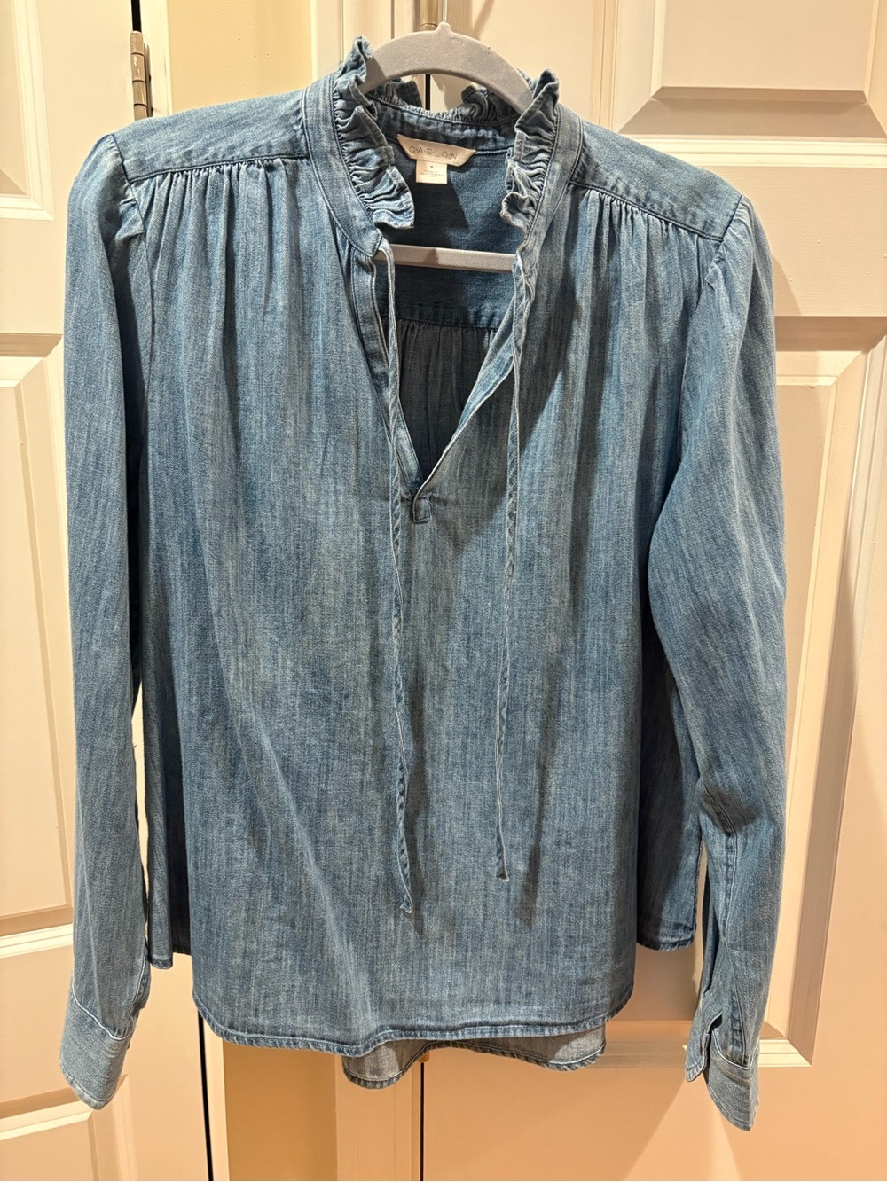 Caslon Light Blue Denim Ruffle-Neck Peasant Blouse